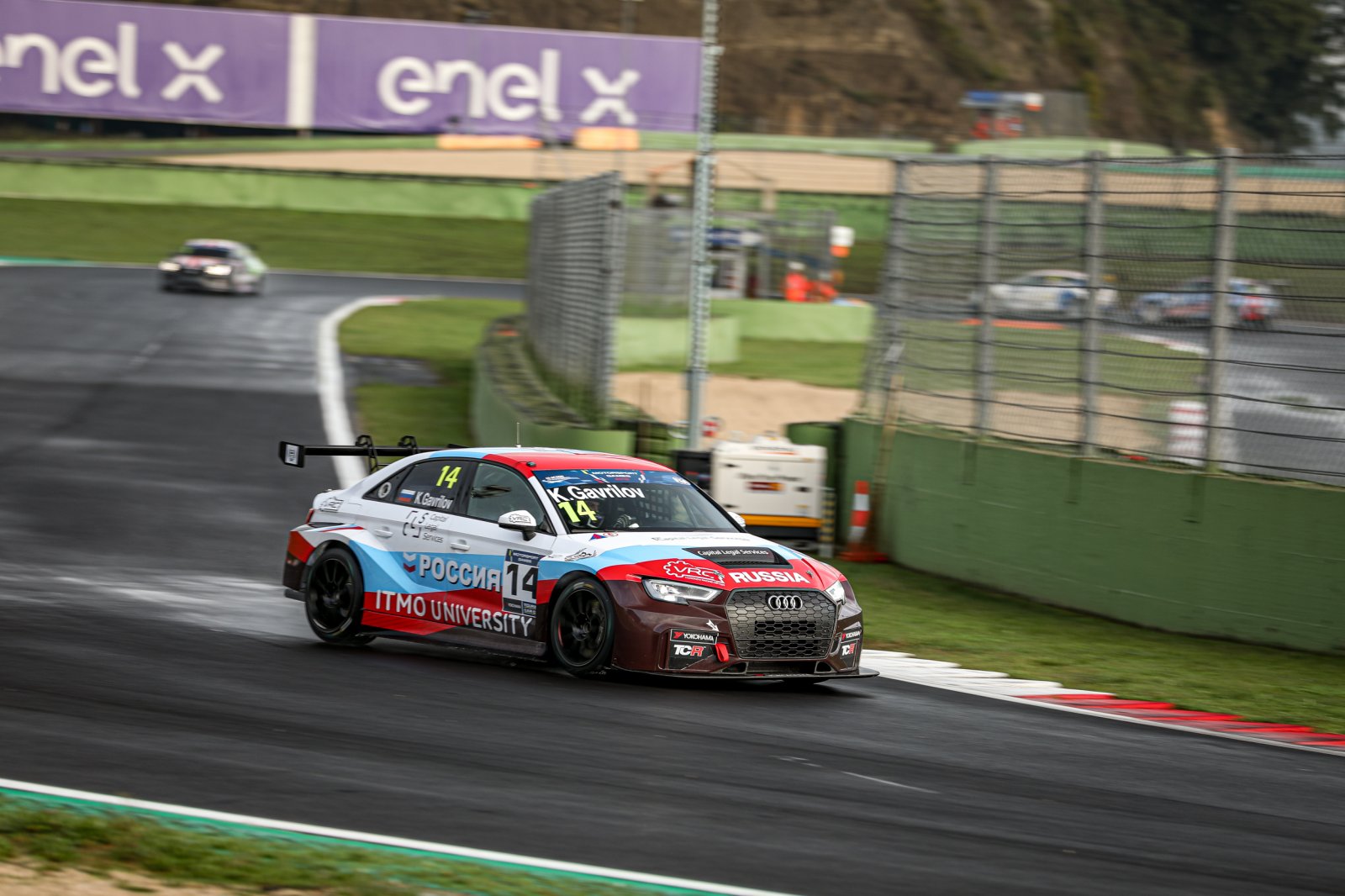 Gavrilov and Magnus share Touring Car Cup poles at Vallelunga