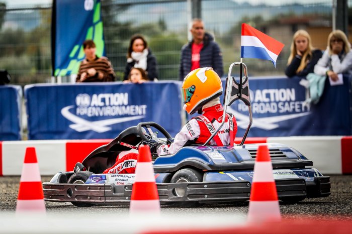 Pothof e Van Loenen conquistano la medaglia d’oro nel Karting Slalom Cup per l’Olanda
