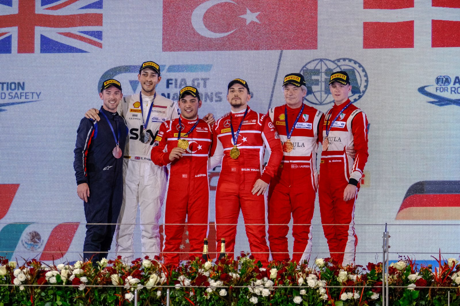 Main Race
