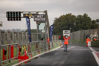 Qualifying 1
 | SRO / Kevin Pecks-1VIER