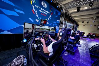 #13 - United Kingdom - Baldwin James - McLaren 720S GT3, Esports
 | SRO / Kevin Pecks