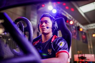 #55 - Indonesia - Martono Presley - McLaren 720S GT3, Esports
 | SRO / TWENTY-ONE CREATION - Jules Benichou